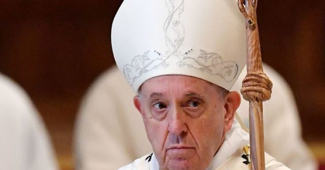 Pope Francis Blasted for Criticizing 'Selfish' Couples Who Choose Pets