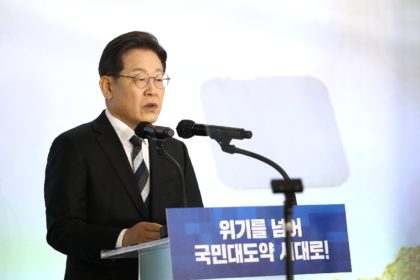 Democratic Party candidate Lee Jae-myung said such treatments, potentially including expensive hair transplants, should be covered by state insurance