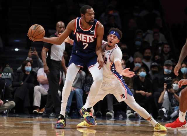 Kevin Durant faces 4-6 weeks on the sidelines after spraining knee ligaments in Brooklyn's