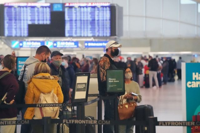 Flight cancellation spree continues through New Year's weekend