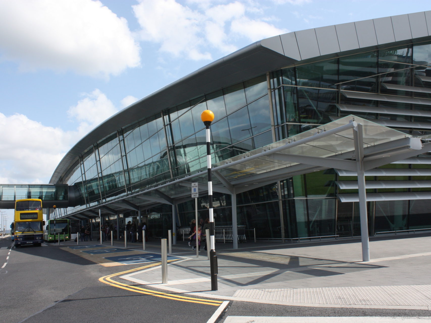 Irish Holiday Inn Closes to Become Asylum Centre Months After Opening - Vimarsana News