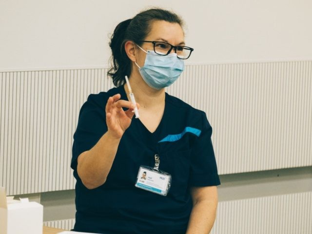 Unvaccinated Nurses Called Back After Mandate Causes Staff Shortages - Vimarsana News