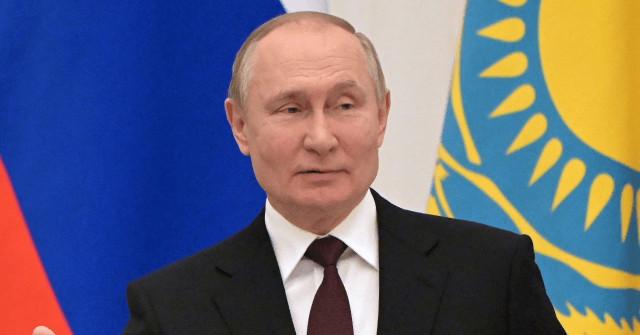 Putin Attacks Javier Milei, Says Argentine President Jeopardizing 'Sovereignty'