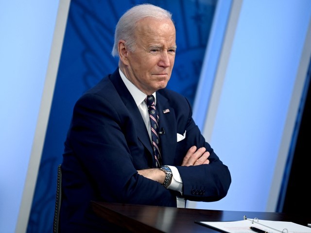 Poll: 12% Have 'Great' Trust in Biden amid Russian War - Vimarsana News