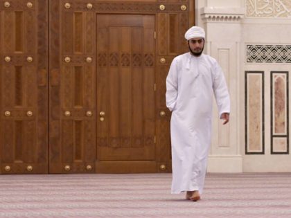 Fahad al-Amri, Sayyida Mazoon mosque's young imam arrives at the mosque in central Musact in the Gulf sultanate of Oman on October 31, 2017. Oman -- home to Sunnis, Shiites and adherents of the Ibadi branch of Islam, the sultanate's majority sect -- increasingly stands out as a bastion of …