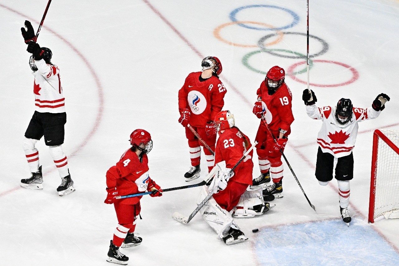 Результат хоккея женщины. Сборная Канады на Олимпиаде 2022. Женская сборная Канады по хоккею на ОИ 2022. Женская сборная Канады хоккей.