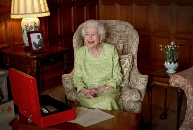 Queen Elizabeth II has tested positive for Covid but her symptoms are 'mild', Buckingham P