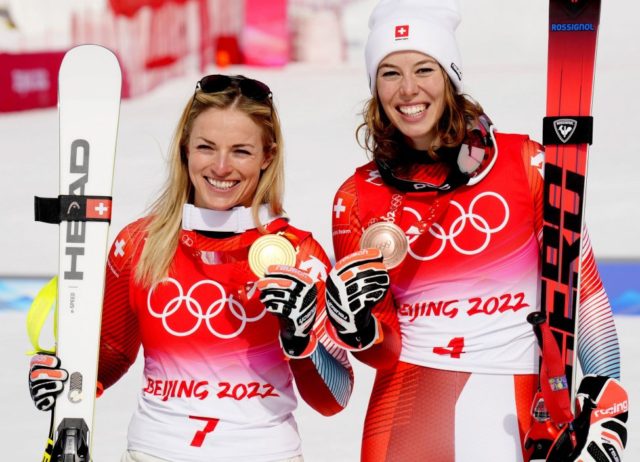 Mikaela Shiffrin completes super-G; Lara Gut-Behrami wins gold