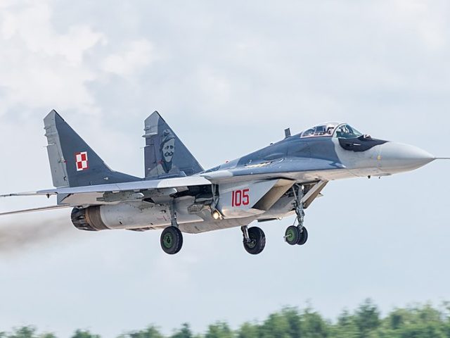 1024px-105_Polish_Air_Force_MiG-29A_Fulcrum_ILA_Berlin_2016_01