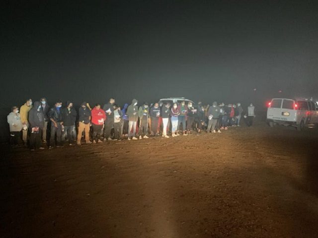 Rio Grande Valley Sector agents apprehend 250 migrants in a single group crossing. (U.S. B