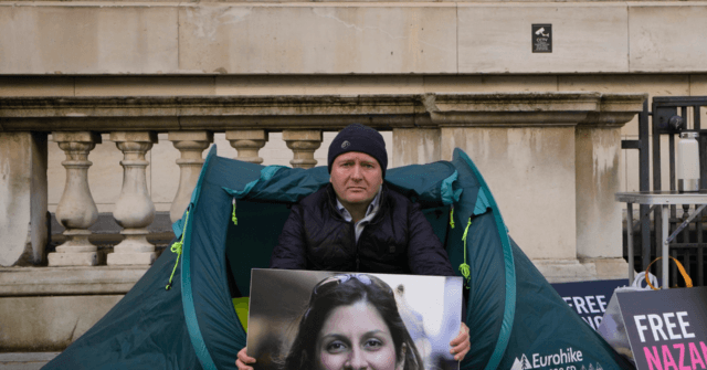 Iran Frees Nazanin Zaghari-Ratcliffe after UK Agrees to Pay £400m Debt