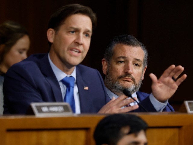 Sasse Calls Out 'Jackassery' in Senate After Cruz Questioned Jackson - Vimarsana News