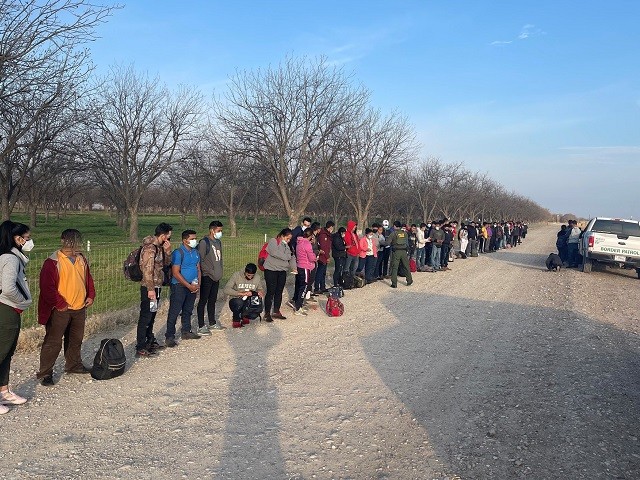 Eagle Pass Station agents apprehend a group of 165 migrants who illegally crossed into Texas from Mexico. (U.S. Border Patrol/Del Rio Sector)