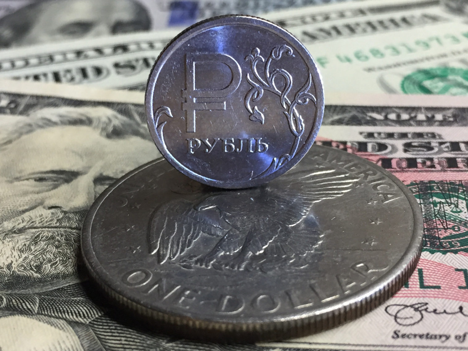 Petrodollar Attack: EU Angered by Russian Demand to Buy Gas In Rubles - Vimarsana News