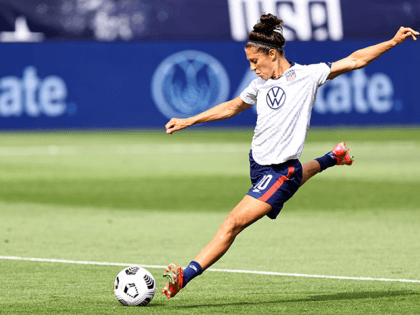 Carli Lloyd #10 of the United States warms up before the Send Off series match against Mex