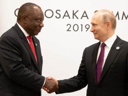 Ramaphosa and Putin (Alexander Zemlianichenko / AFP / Getty)