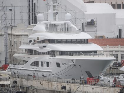 This photograph taken on March 15, 2022 shows the 85m long, St Vincent and the Grenadines-flagged yacht "Valerie", moored in the port of Barcelona. - An 85-metre yacht belonging to a Russian oligarch was impounded in the Spanish port of Barcelona, Prime Minister Pedro Sanchez said. The Spanish newspaper El …