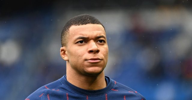 PSG fans whistle their players, with exception of Mbappe  Breitbart