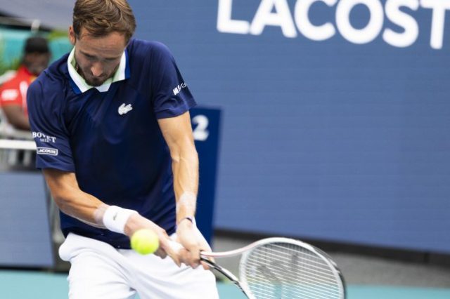 Tennis: Hurkacz beats Medvedev, advances to Miami Open semis