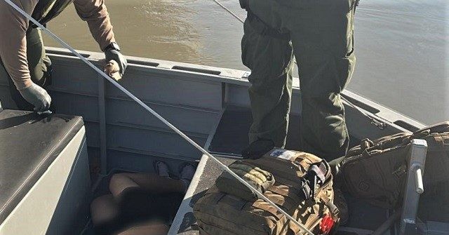 Agents Rescue Drowning Migrant from Texas Border River