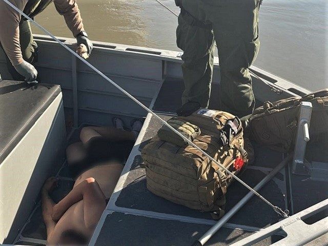 Laredo Marine Unit agents rescue a migrant male from drowning in the Rio Grande. (U.S. Bor