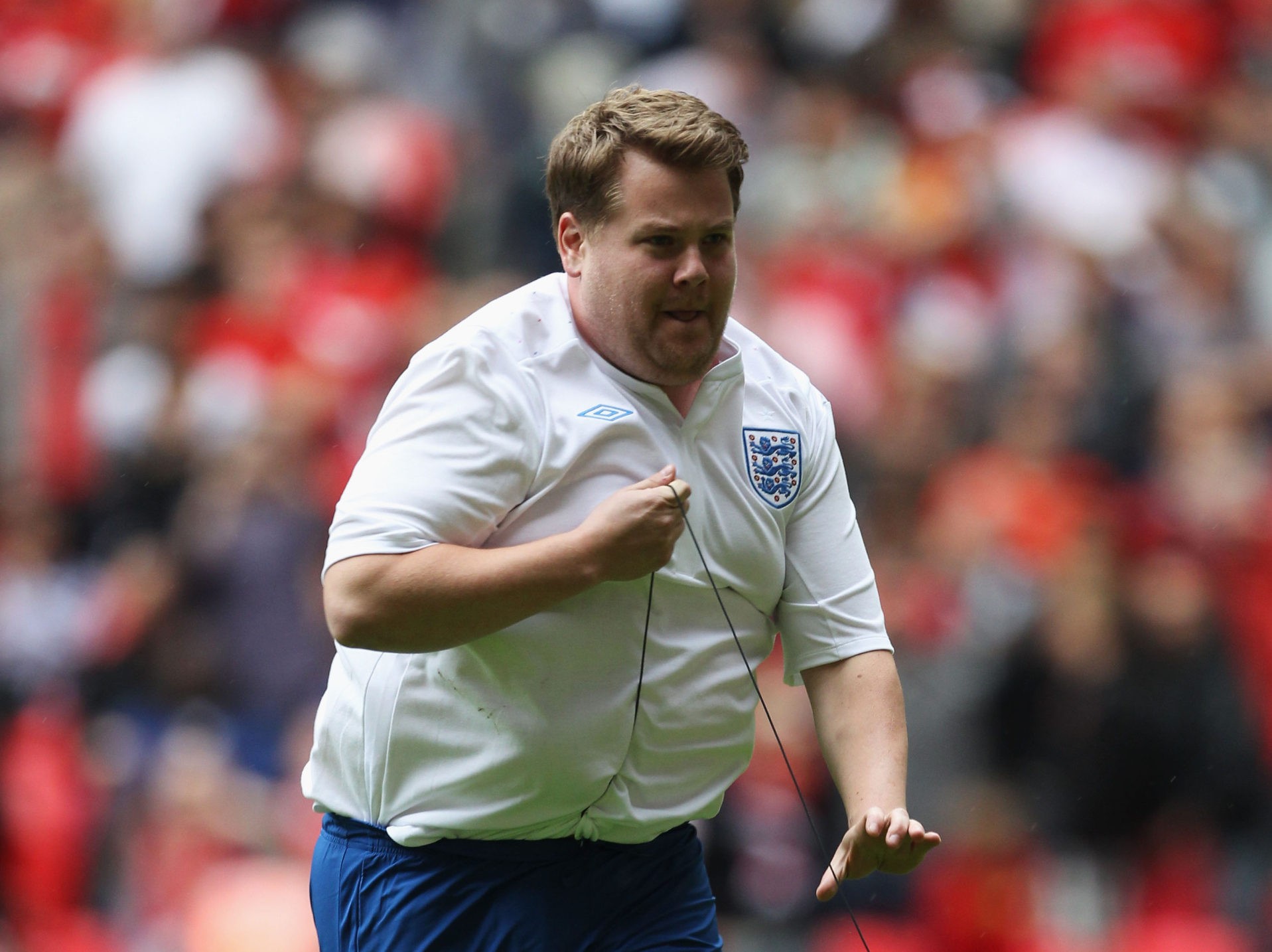 UK Dismay as Late Late Show's James Corden Set to Return to England - Vimarsana News