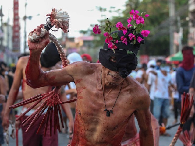 Philippines Observes Good Friday with Floggings, but Coronavirus Stalls Traditional Crucifixions