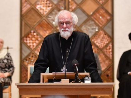 LONDON, ENGLAND - SEPTEMBER 12: Former Archbishop of Canterbury Dr Rowan Williams addresses guests and media during an appeal by senior faith representatives at the Liberal Jewish Synagogue for more action to be taken by the Government on the issue of refugees, on September 12, 2016 in London, England. Over …