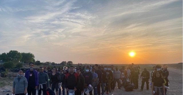 DHS: No Evidence Released Migrants Will Show Up for Removal Proceedings After Title 42 - Vimarsana News