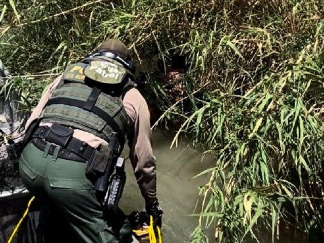 Bodies of Three Migrants Found in West Texas Border Sector in One Day - Vimarsana News