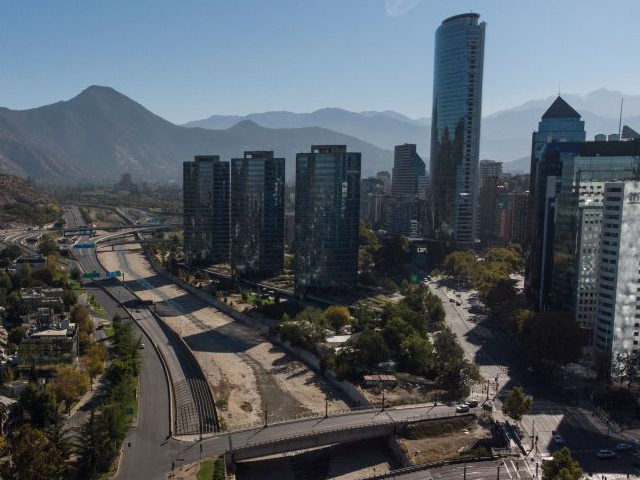 Aerial view of Santiago in lockdown, on March 27, 2021, amid the COVID-19 pandemic. - Almo