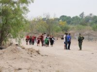 Exclusive Photos: Migrant Flow Continues on Holy Saturday in West Texas Border Town