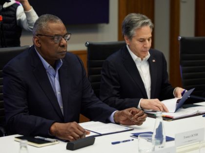 American Defense Secretary Lloyd Austin and Secretary of State Antony Blinken visit Kyiv,