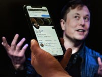 Elon Musk Criticizes ‘Manipulative’ Twitter Algorithm