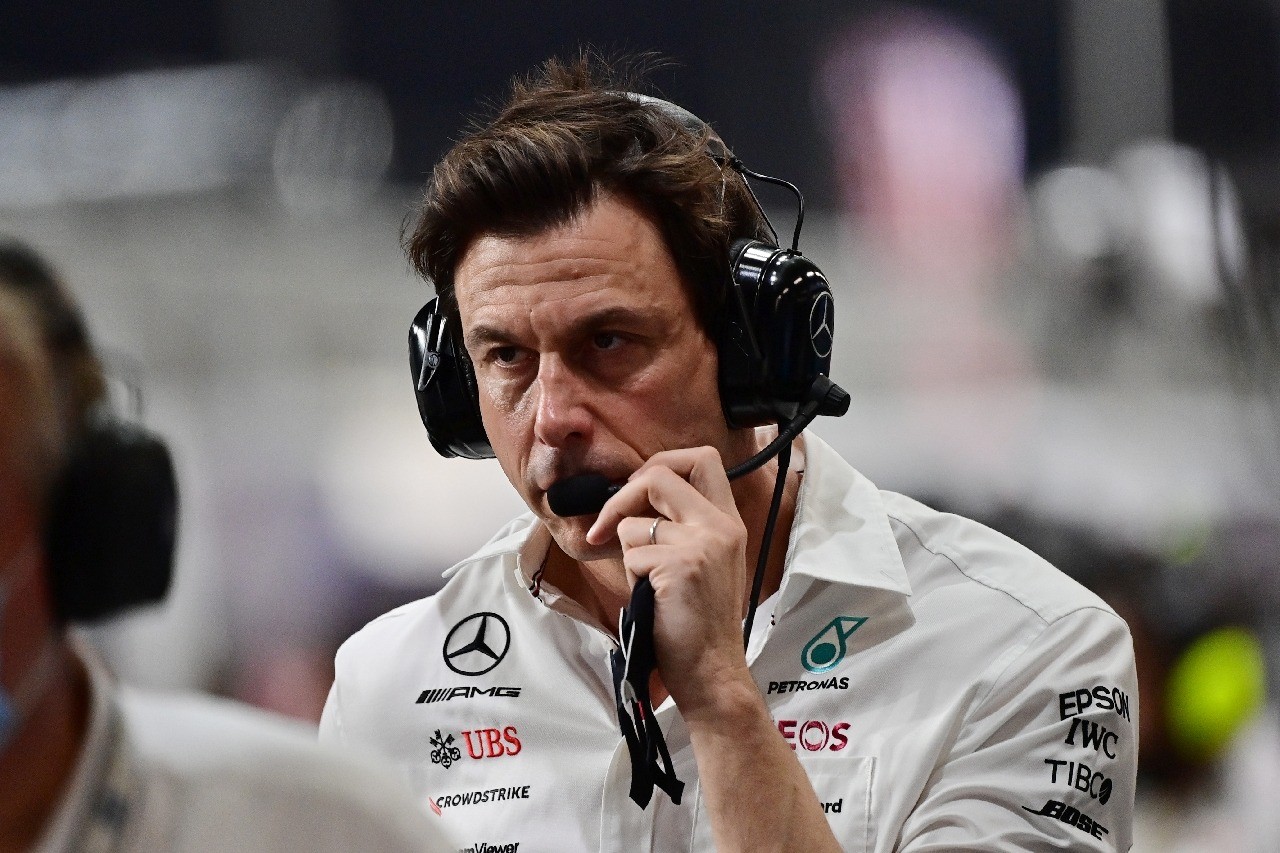 mercedes-team-principal-toto-wolff-warne