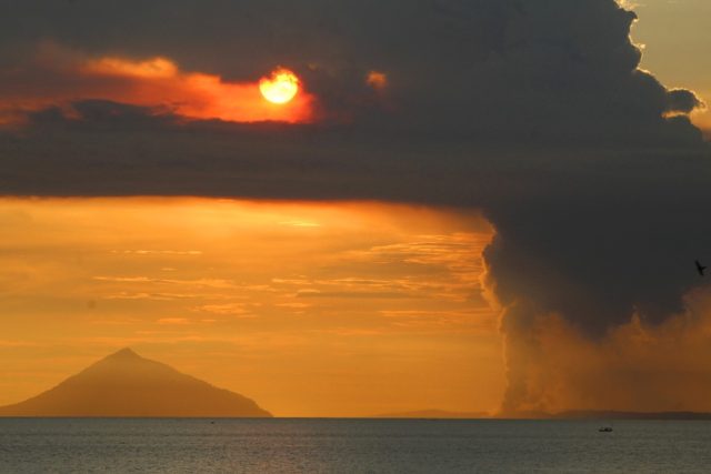 Indonesia raised the alert status Monday for the offspring of the infamous Krakatoa volcan