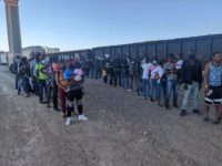 1200 Migrants Apprehended in Single Day in West Texas near Border