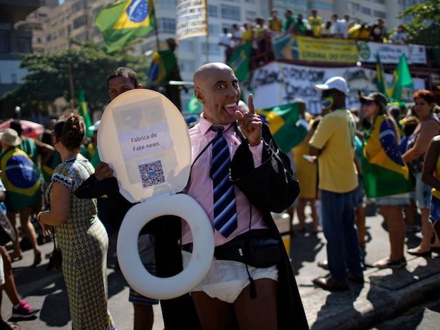 Brazil: Bolsonaro Seeks Abuse of Power Probe Against Judge Ordering ‘Fake News’ Raids