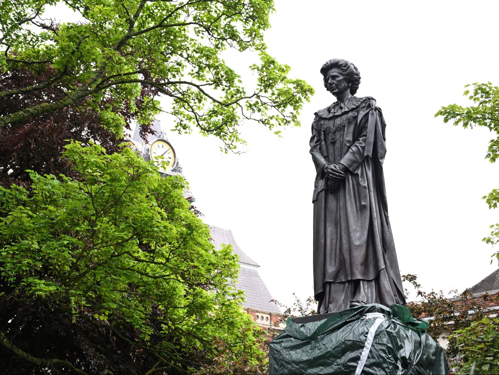 Margaret Thatcher Statue Vandalised Again Only Weeks After Unveiling - Vimarsana News