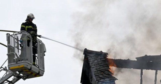 Nebraska Man Rescues Elderly Neighbors from House Fire