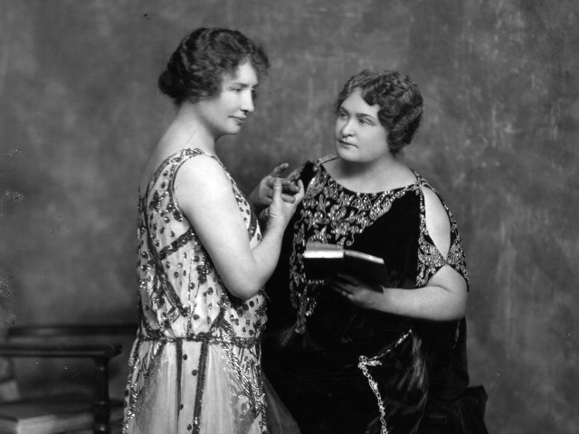 American blind, deaf, mute authoress Helen Adams Keller, with Anne Sullivan, (Mrs Macy), who taught her when she was a child, and is at the time of this photograph her interpreter. They are communicating by spelling words into each other’s hands with a finger alphabet. (Hulton Archive/Getty Images, circa 1920)