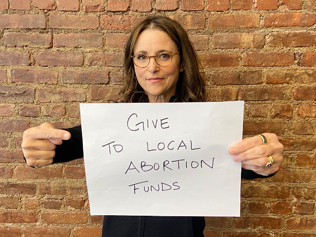 Julia Louis-Dreyfus Raising Money to Help Women Get Abortions: 'I'm Really Angry' - Vimarsana News