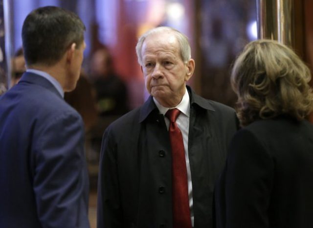 Former Reagan national security adviser Robert McFarlane dies