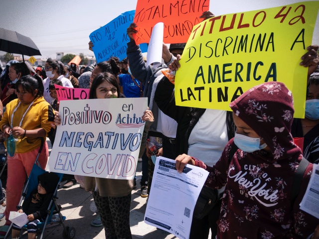 Photos: Migrants Protest Outside U.S. Consulate in Mexico, Demanding Biden End Title 42 - Vimarsana News