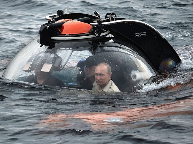 In 2015 Russian President Vladimir Putin burnished his action man image on Tuesday by diving down in a mini-submarine to explore a shipwreck off the coast of the Crimea peninsula
