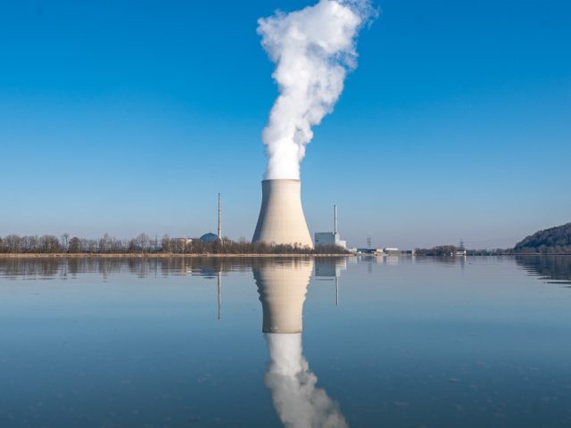 03 March 2022, Bavaria, Essenbach: The nuclear power plant (NPP) Isar 2. The nuclear power plant in the Landshut district is the last one in Bavaria that has not yet been finally taken off the grid. Unit 1 of the nuclear power plant has been undergoing dismantling since 2017, and …