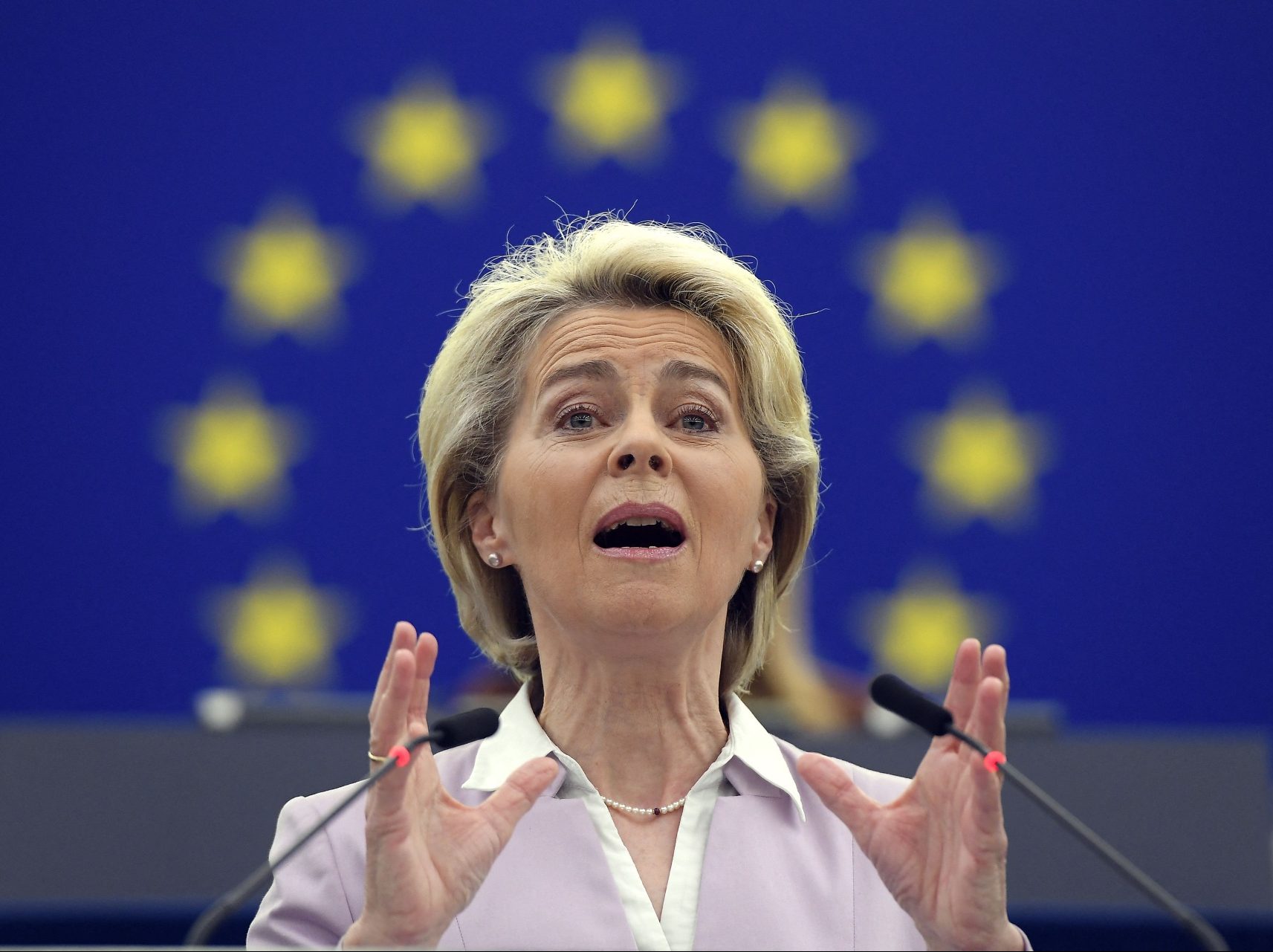 European Union's German Boss Arrives in Ukraine - Vimarsana News