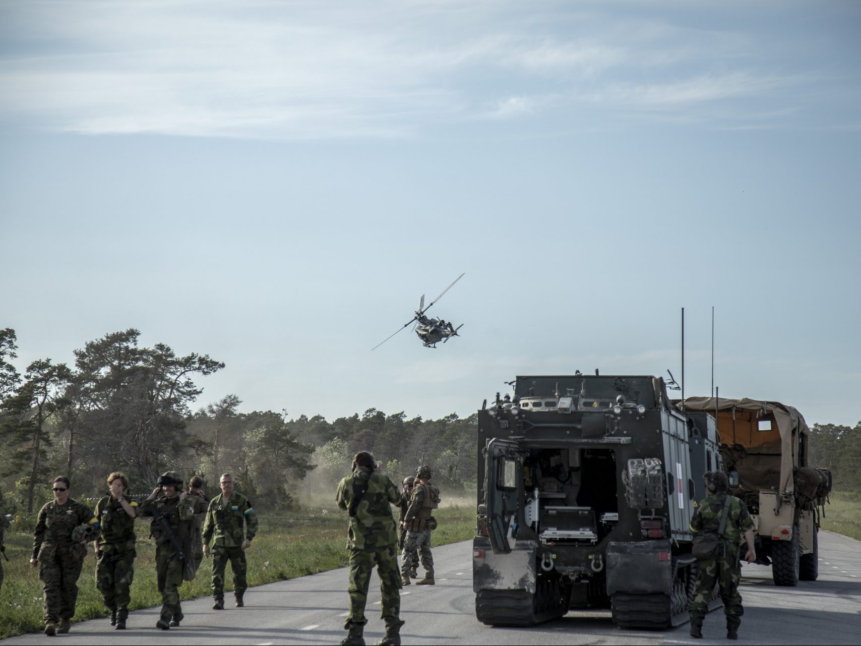 U.S. Marines Drill with Forces of NATO Hopeful Sweden on Baltic Island - Vimarsana News