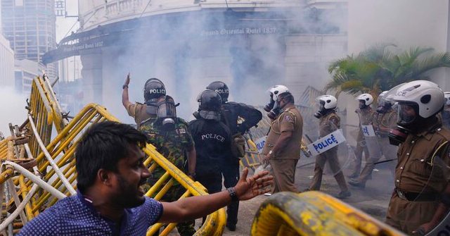 Socialist Sri Lanka Announces Its Economy Has 'Completely Collapsed'