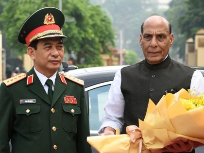 India's Defence Minister Rajnath Singh (L) and Vietnam's Defence Minister Phan Van Giang attend a welcoming ceremony at the Defense Ministry in Hanoi on June 8, 2022. (Photo by Nhac NGUYEN / AFP) (Photo by NHAC NGUYEN/AFP via Getty Images)